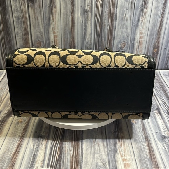 COACH SHOULDER BAG/CROSSBODY SIGNATURE CANVAS AND LEATHER. - Picture 14 of 16